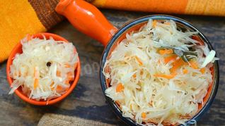 Капуста в банке квашеная на зиму хрустящая