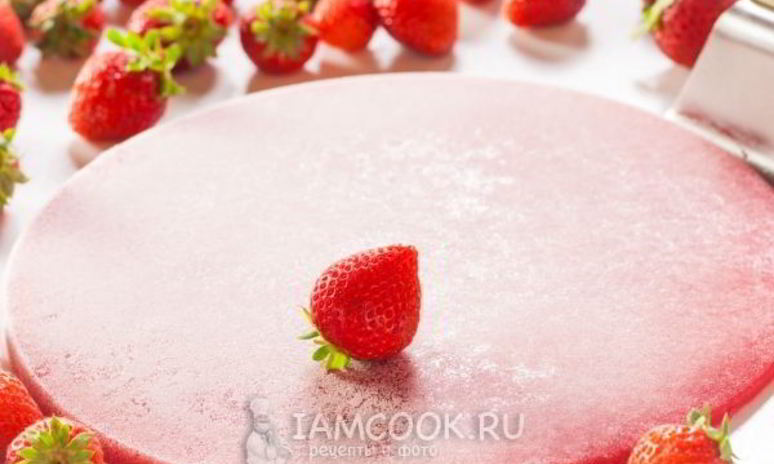 Рецепт клубничного компоте для торта