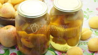 Компот из абрикосов c яблоками на зиму