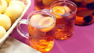 Компот из абрикосов и черешни на зиму