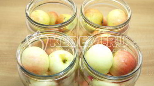 компот из брусники с яблоками