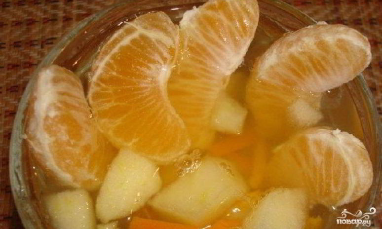 Рецепт компота из мандаринов и яблок