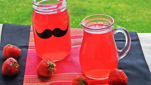 компот из ревеня и лесной малины