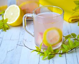 Компот из ревеня с имбирем и лимоном