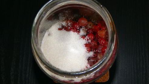 компот из смородины и крыжовника на зиму