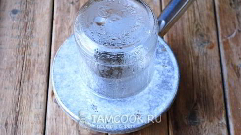 компот из вишни и крыжовника