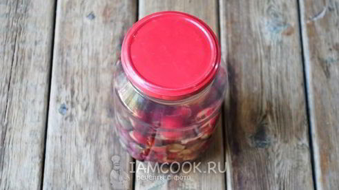 компот из вишни и крыжовника