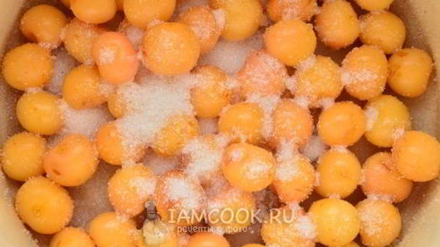 компот из желтой черешни на зиму