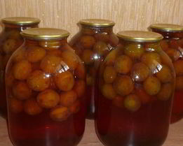 Закатка компота из слив