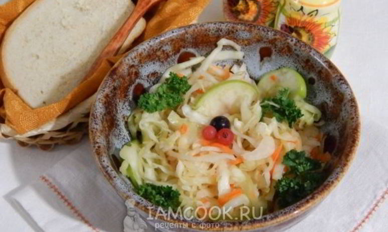 Рецепт квашеной капусты с яблоками