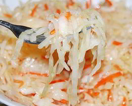 Квашеная капуста в кастрюле