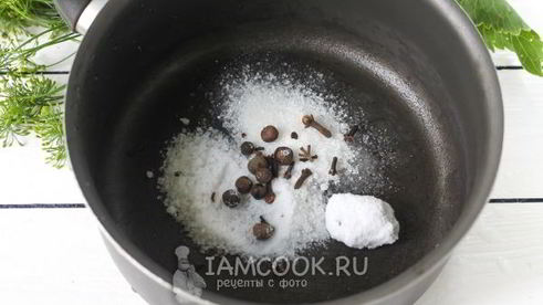 быстрые маринованные огурцы