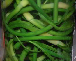 Маринование стрелок чеснока