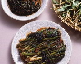 Маринованная черемша в японско-корейских специях