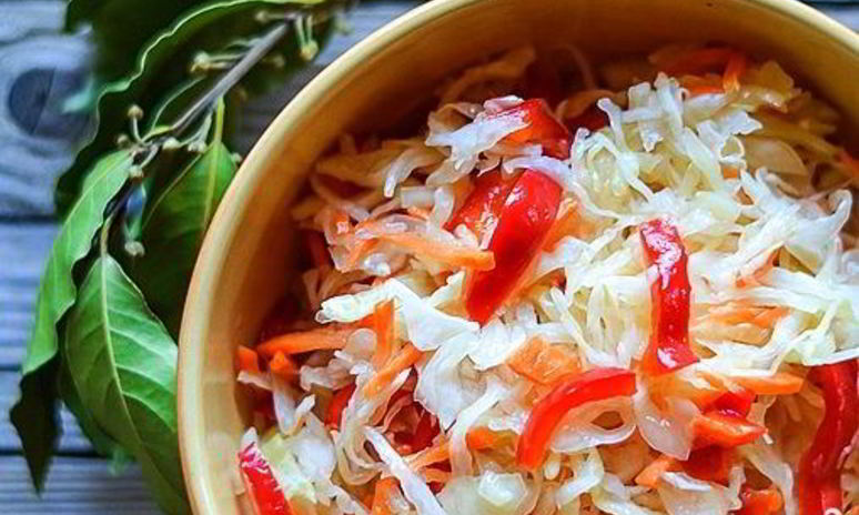 Рецепт маринованной капусты с красным перцем