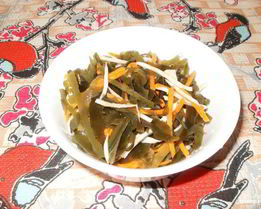 Маринованная морская капуста