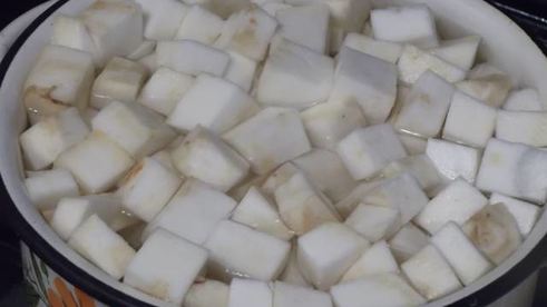 маринованный корень сельдерея