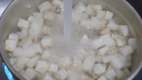 маринованный корень сельдерея