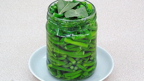 маринованные чесночные стрелки