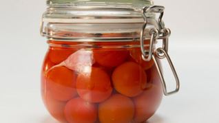 Маринованные томаты черри