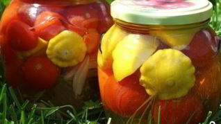 Патиссоны, маринованные с помидорами