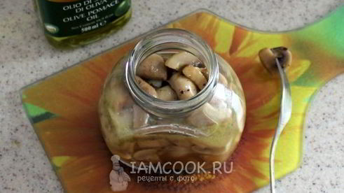 шампиньоны, маринованные в лимонном соке и коньяке