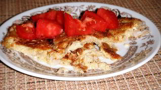 Запеченая капуста с луком и мариноваными помидорами