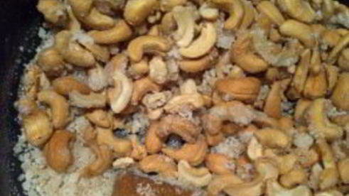 орехи в карамели