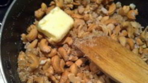 орехи в карамели