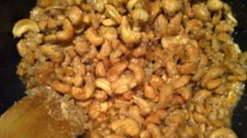 орехи в карамели