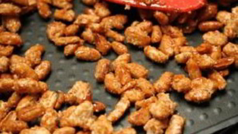 орехи в карамели