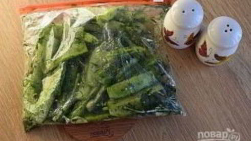 быстрые огурцы малосольные в пакете