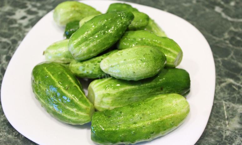 Рецепт малосольных огурчиков на минералке