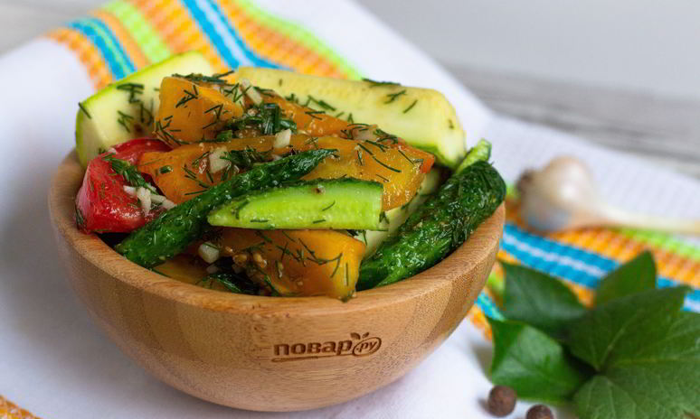 Рецепт малосольных овощей в пакете