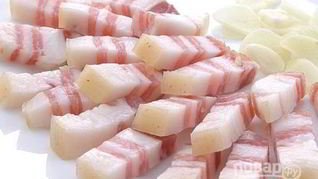 Сало, соленное с чесноком