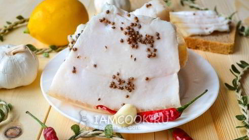 сало в рассоле в банке