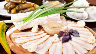 Сало в тузлуке в банке