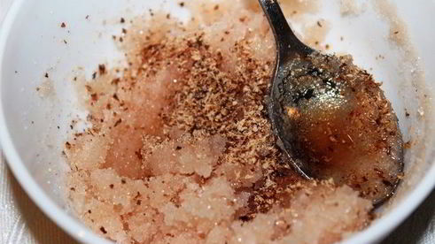 слабосоленая семга в коньяке с мускатным орехом