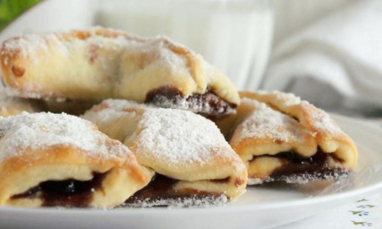 Рецепт кифликов с вишневым вареньем