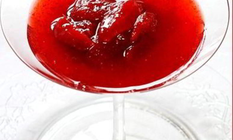 Рецепт клубничного варенья с шампанским