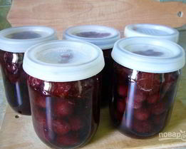 Клубничное варенье с целыми ягодами
