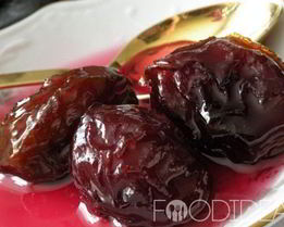 Сливовое варенье с косточками