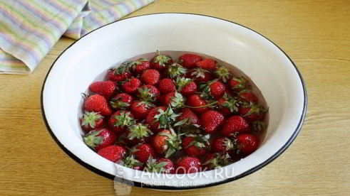 варенье из клубники и бананов