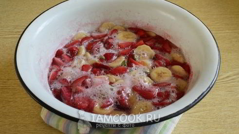 варенье из клубники и бананов