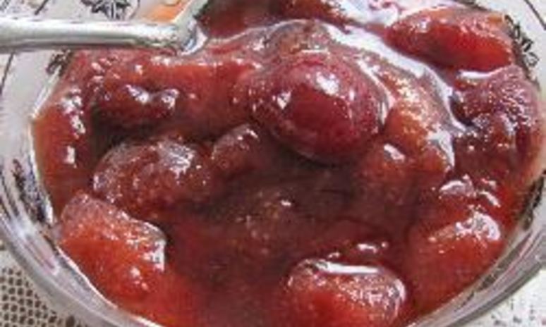 Рецепт варенья из клубники в собственном соку, целыми ягодками