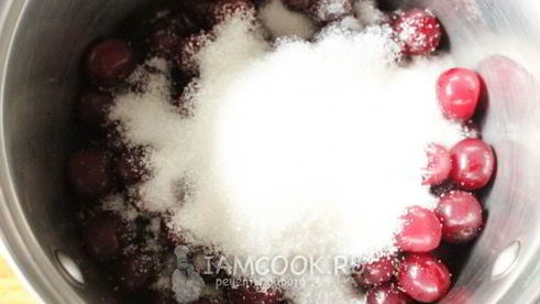 варенье из вишни с косточками