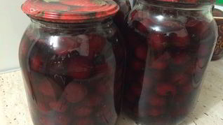 Вишня в собственном соку на зиму
