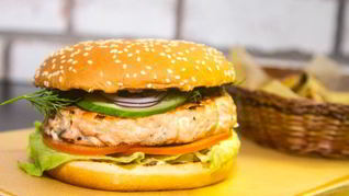 Бургер с семгой