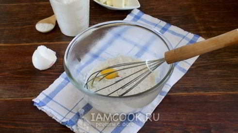 дрожжевые булочки с кунжутом для домашних бургеров