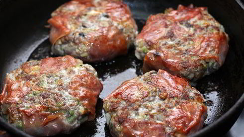 гамбургер с белыми грибами